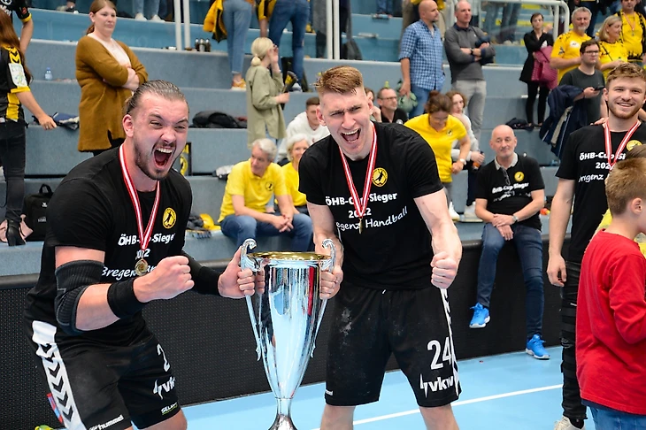 Австрия. Михаил Виноградов: "Обычно в отпуске худею, но сейчас на Кавказе набрал уже килограмма три", изображение №1