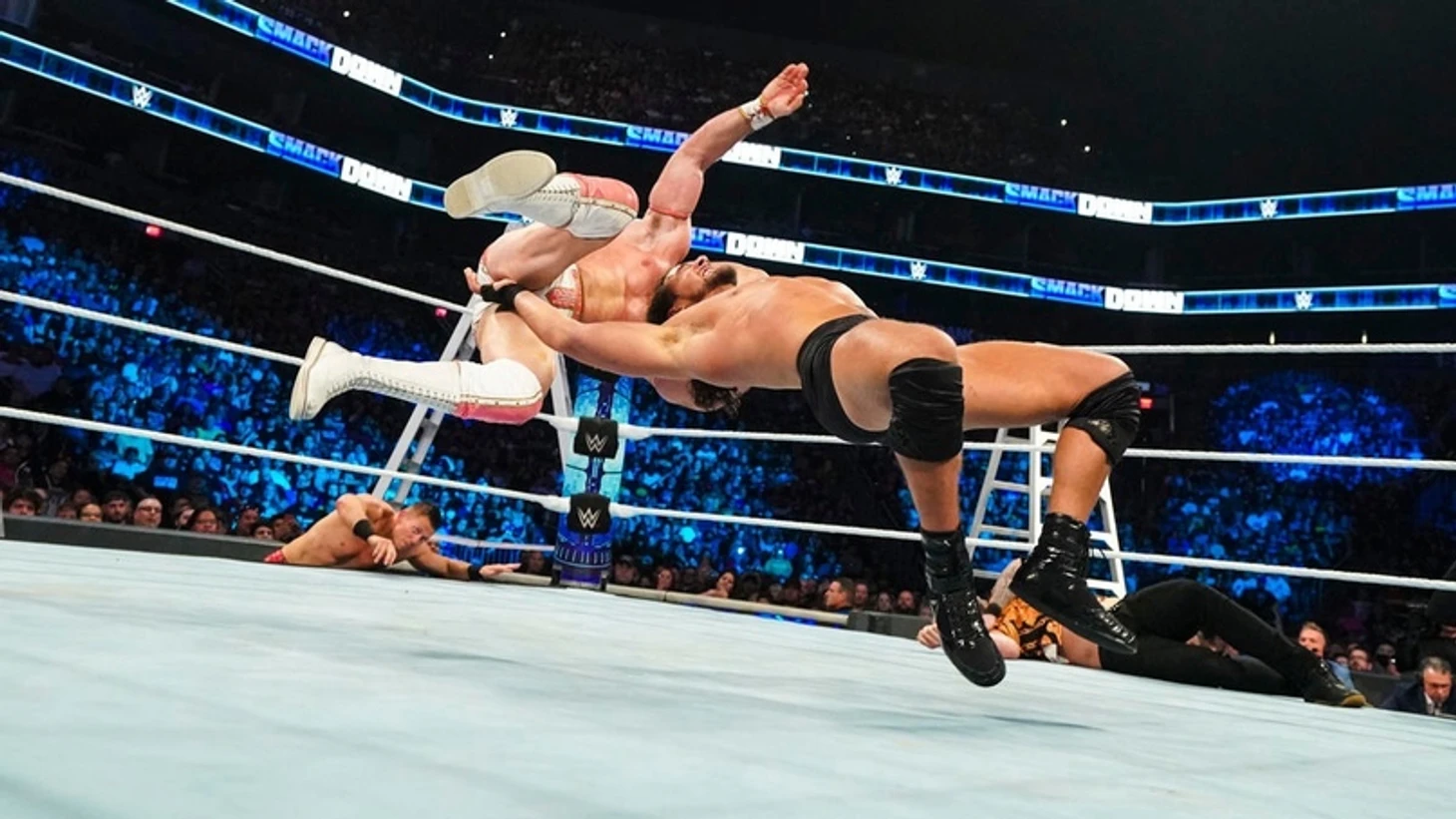 Обзор WWE Friday Night Smackdown 01.07.2022, изображение №10