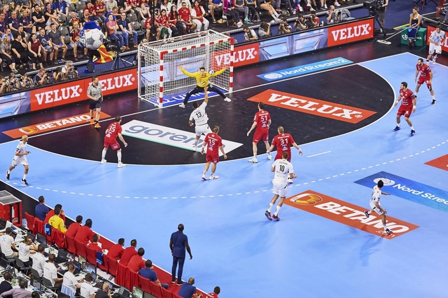 Взгляд на сезон-2020/21. Календарный туман на фоне внешних факторов, изображение №2