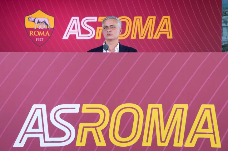 Жозе срывал штору и жаловался на несыгранный кубковый финал, Спаллетти вспоминал Петербург: Серия А презентует тренеров