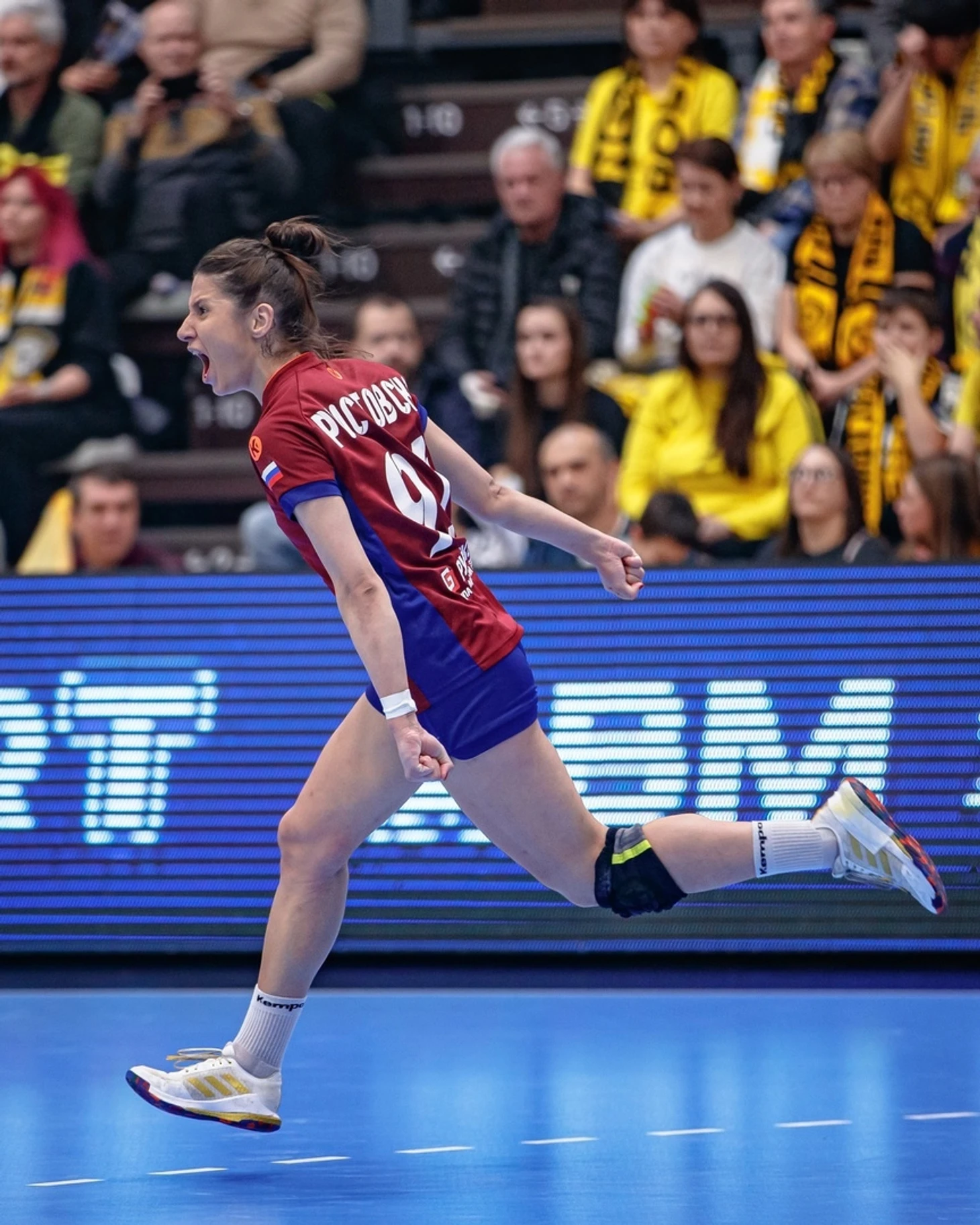 Olimpbet Cуперлига. "Ростов-Дон" вновь уступил дома. ЦСКА выиграл регулярку — и всегда будет первым?, изображение №1