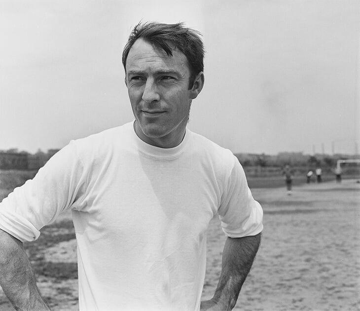 Умер Джимми Гривз, величайший английский бомбардир. Его главными клубами были «Челси» и «Тоттенхэм», а драмой – пропуск финала ЧМ-1966