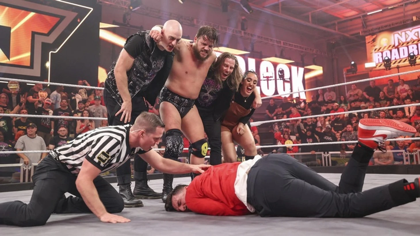 Обзор WWE NXT Roadblock 2023, изображение №23