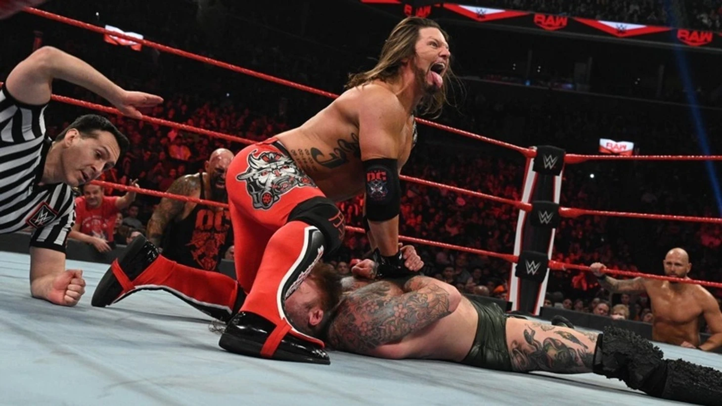 Обзор WWE Monday Night RAW 02.03.2020, изображение №10