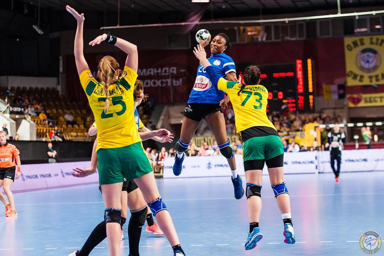 Совершеннолетний Кубок России возвращается домой. История побед "Ростова" и медалей "Лады", изображение №8