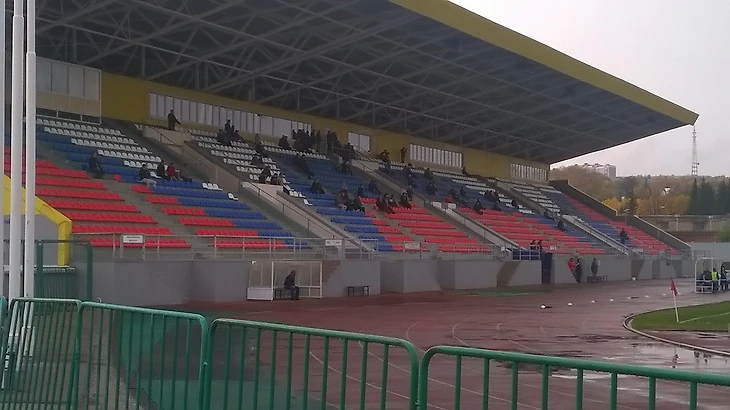 Трибуны стадиона &quout;Первомайский&quout;