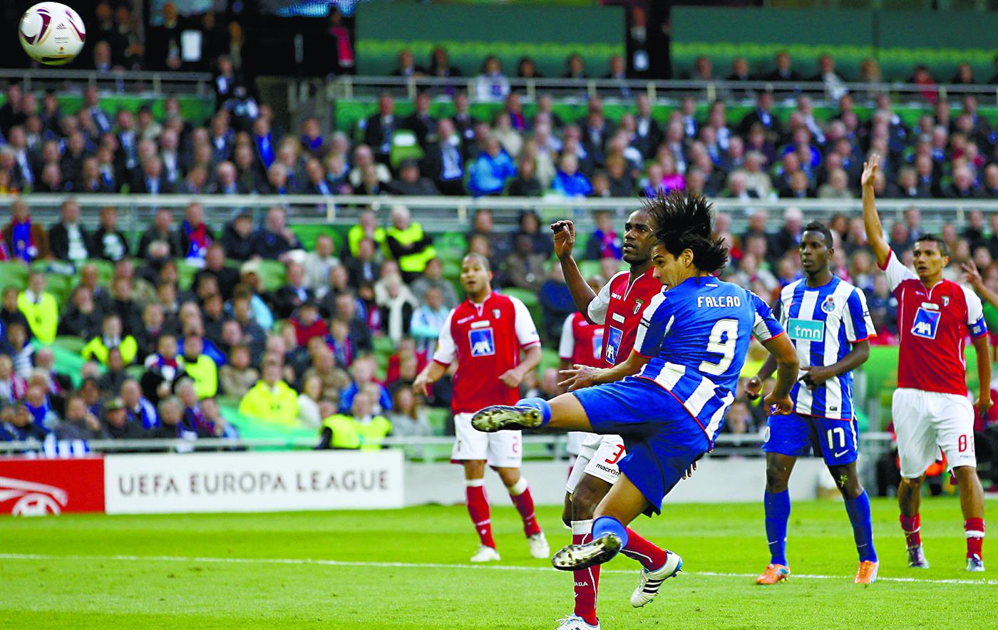 Полёт Фалькао в Дублине