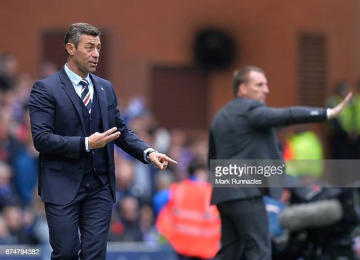 GLASGOW, SCOTLAND - APRIL 29: Rangers manager Pedro Caixinha shouts instructions during the Ladbrokes Scottish Premiership match between Rangers FC and Celtic FC at Ibrox Stadium on April 29, 2017 in Glasgow, Scotland. (Photo by Mark Runnacles/Getty Images)
