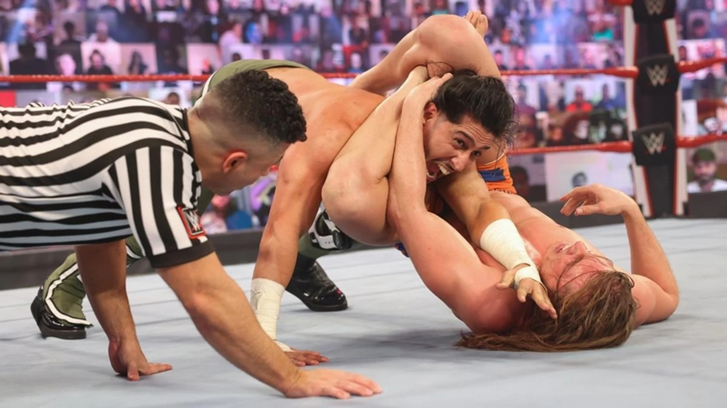 Обзор WWE Monday Night RAW 05.04.2021, изображение №21