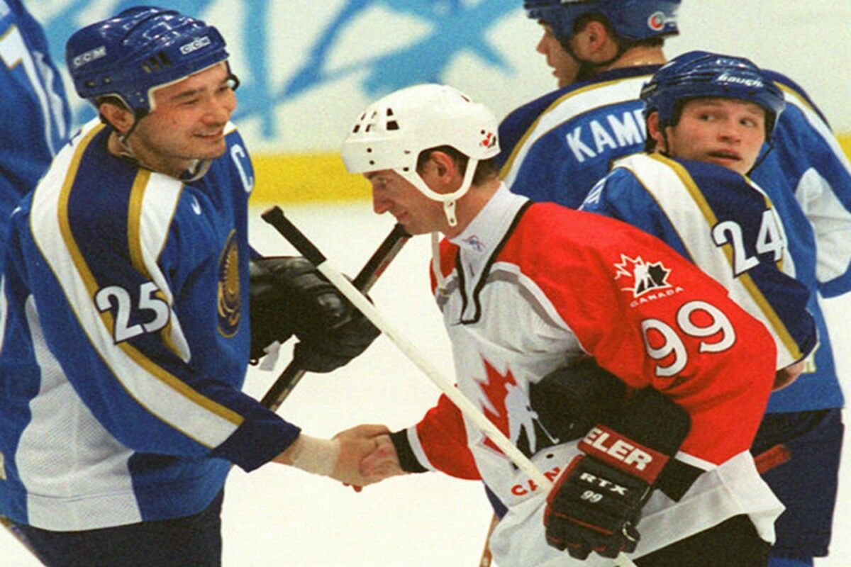 В 98-м сборная Казахстана уже удивляла хоккейный мир: на Олимпиаде в Нагано заняли 5-е место, а большинство игроков были из Усть-Каменогорска