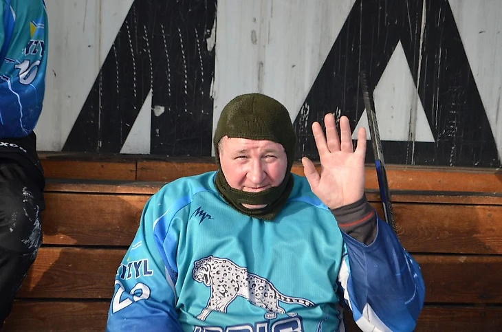Дядя Вася – один из легендарных тувинских хоккейных ветеранов