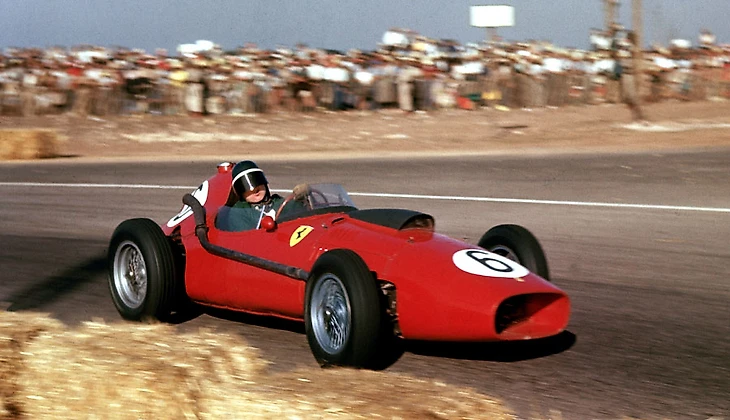 Майк Хоторн за рулём Ferrari 246, Марокко, 1958
