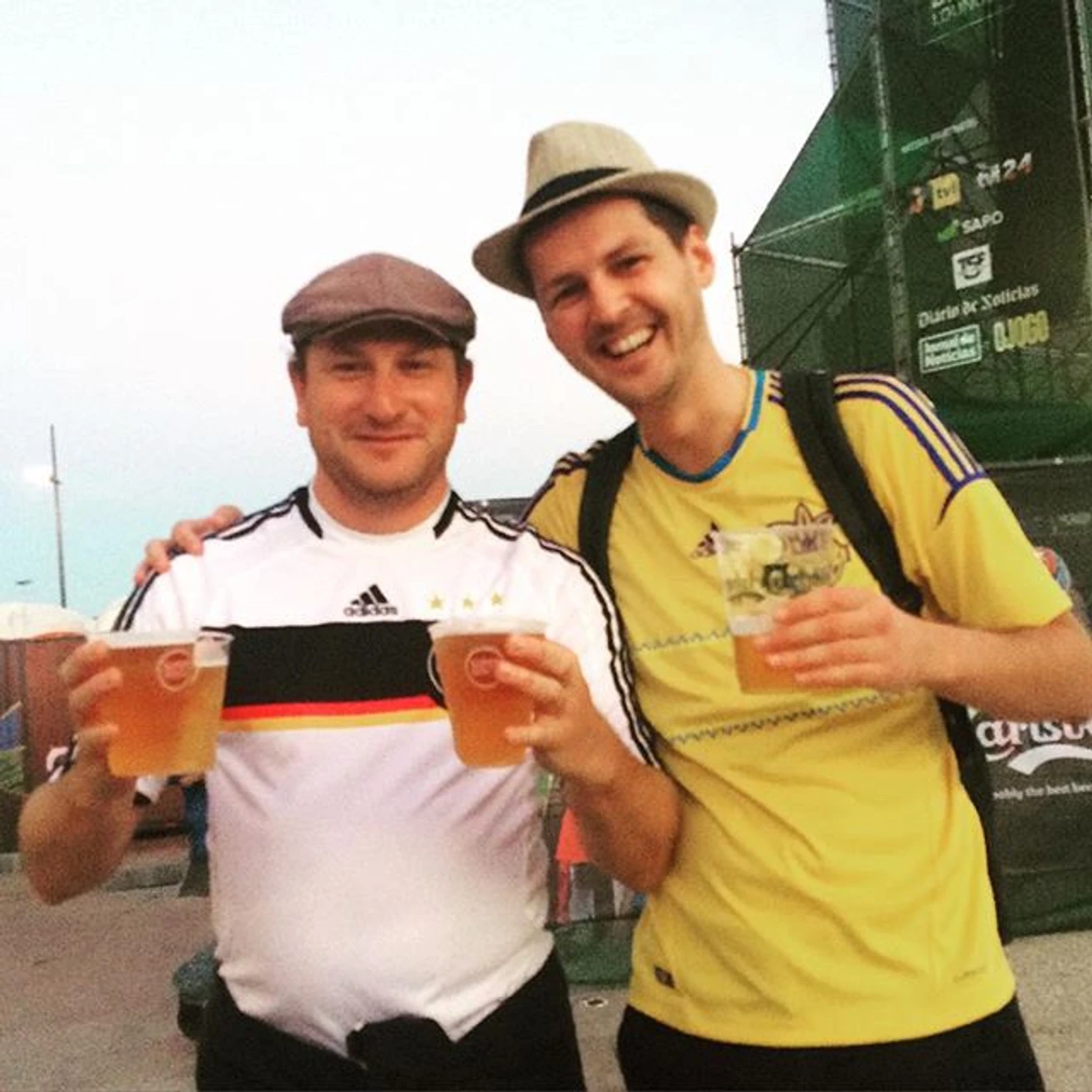 https://photobooth.cdn.sports.ru/preset/post/4/8c/ec8c6d40b4ee38513a2db603cc549.png