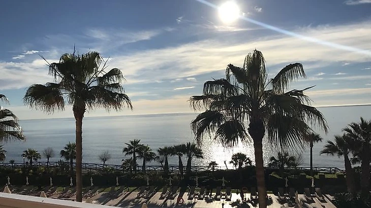 Вид с балкона в спартаковском отеле. Фото Михаил ГОНЧАРОВ, &quout;СЭ&quout;