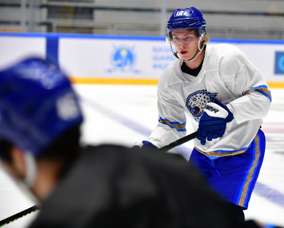 Никита Михайлис: «В третьем периоде удаления решили исход игры»