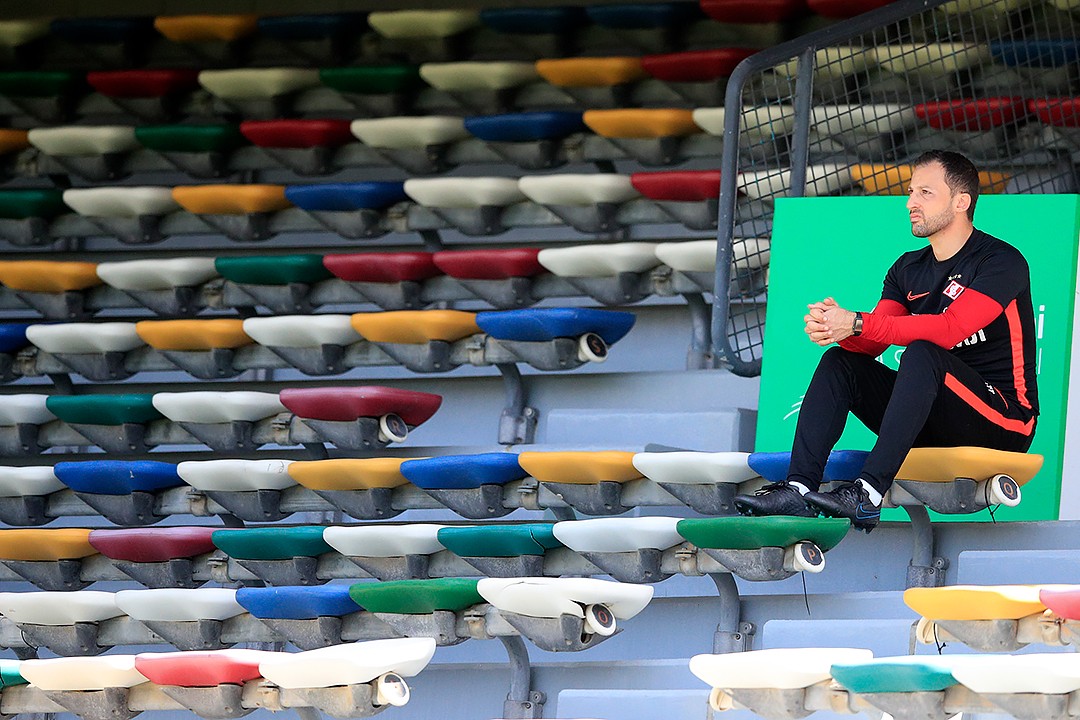 «Если кто-то не хочет, чтобы я тренировал «Спартак», ему придётся вынести меня отсюда!»