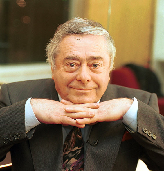 Умер Роман Карцев. У него был замечательный монолог о футболе 