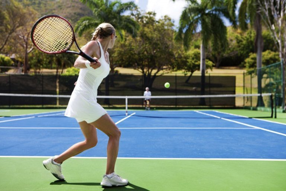 Правила игры в большой теннис – все правила, как правильно подавать мяч, как ведётся счет