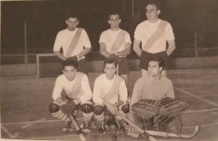Команда Райо Вальекано по хоккею на роликовых коньках