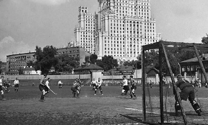 Стадион Красная Пресня до реконструкции, середина 1950-х