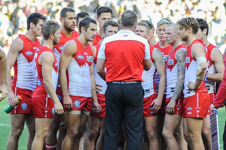 File:John Longmire addressing team.jpg - Wikimedia Commons