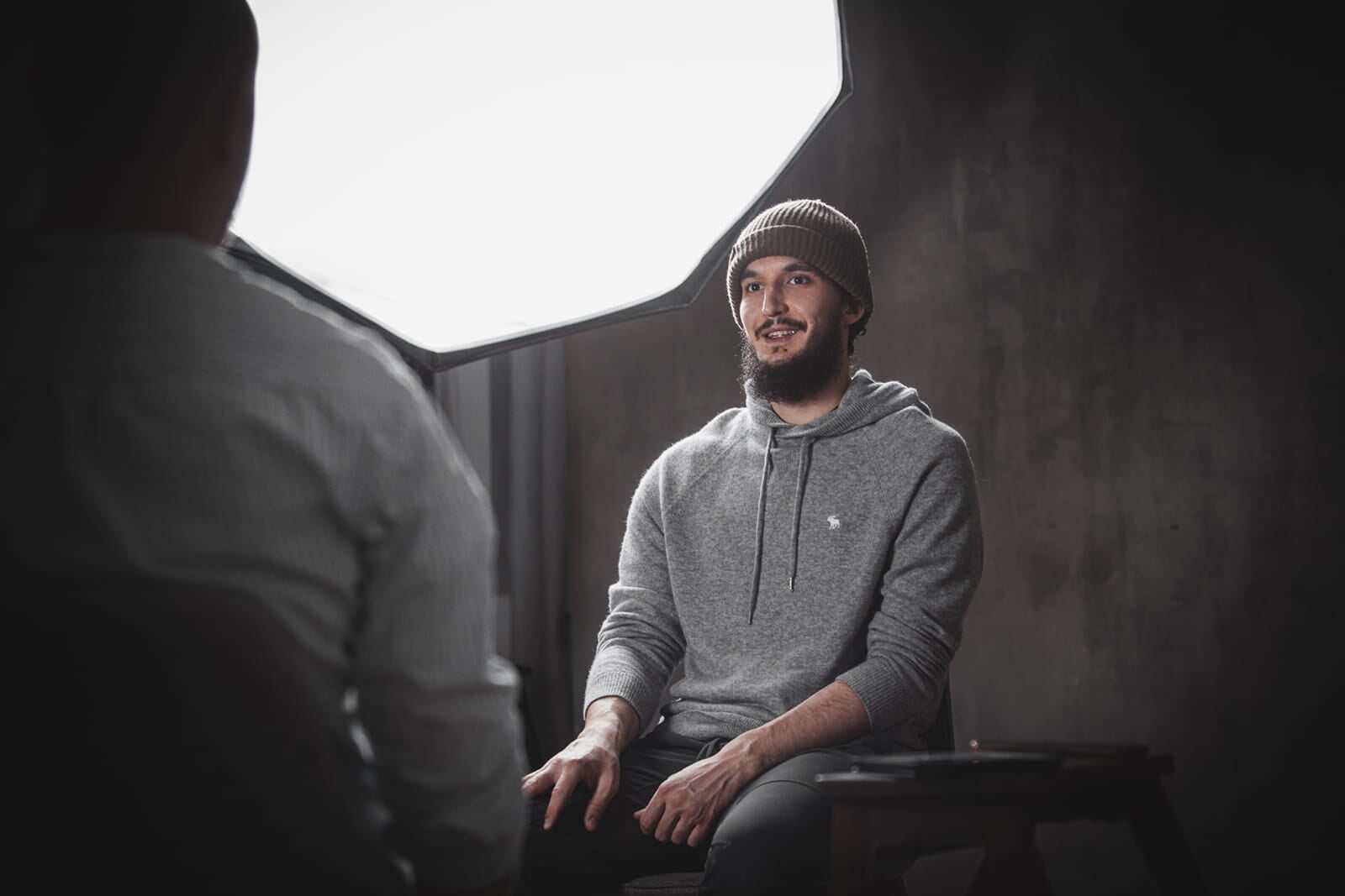 «Когда ты не можешь встать с кровати, не заплакав – это убивает». Борьба Эмиля Гарипова