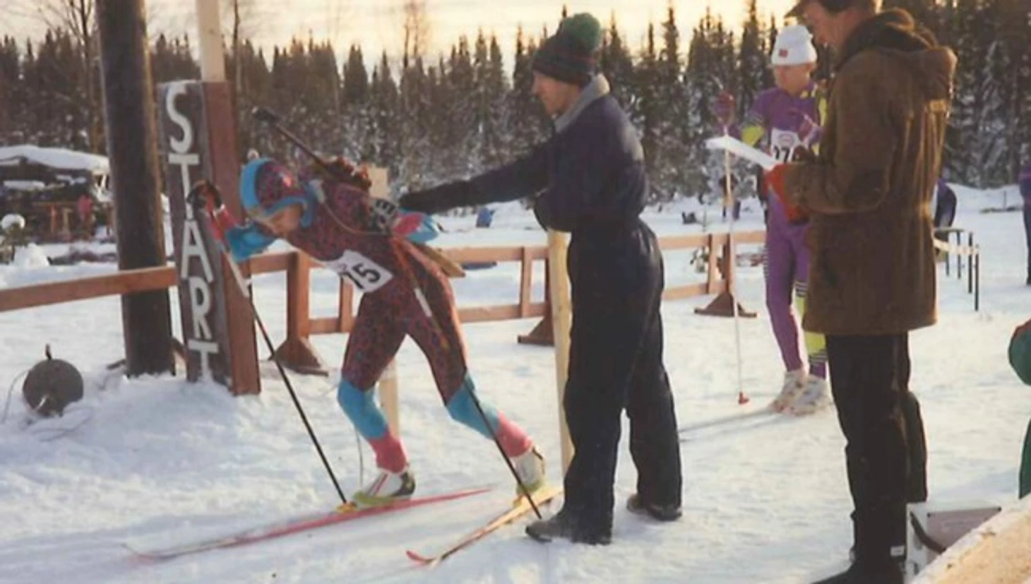 В конькобежном костюме