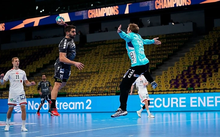 Лига чемпионов. Ход в цугцванге и тур вопросов. Зачем теперь все это надо? И главное — кому?, изображение №4