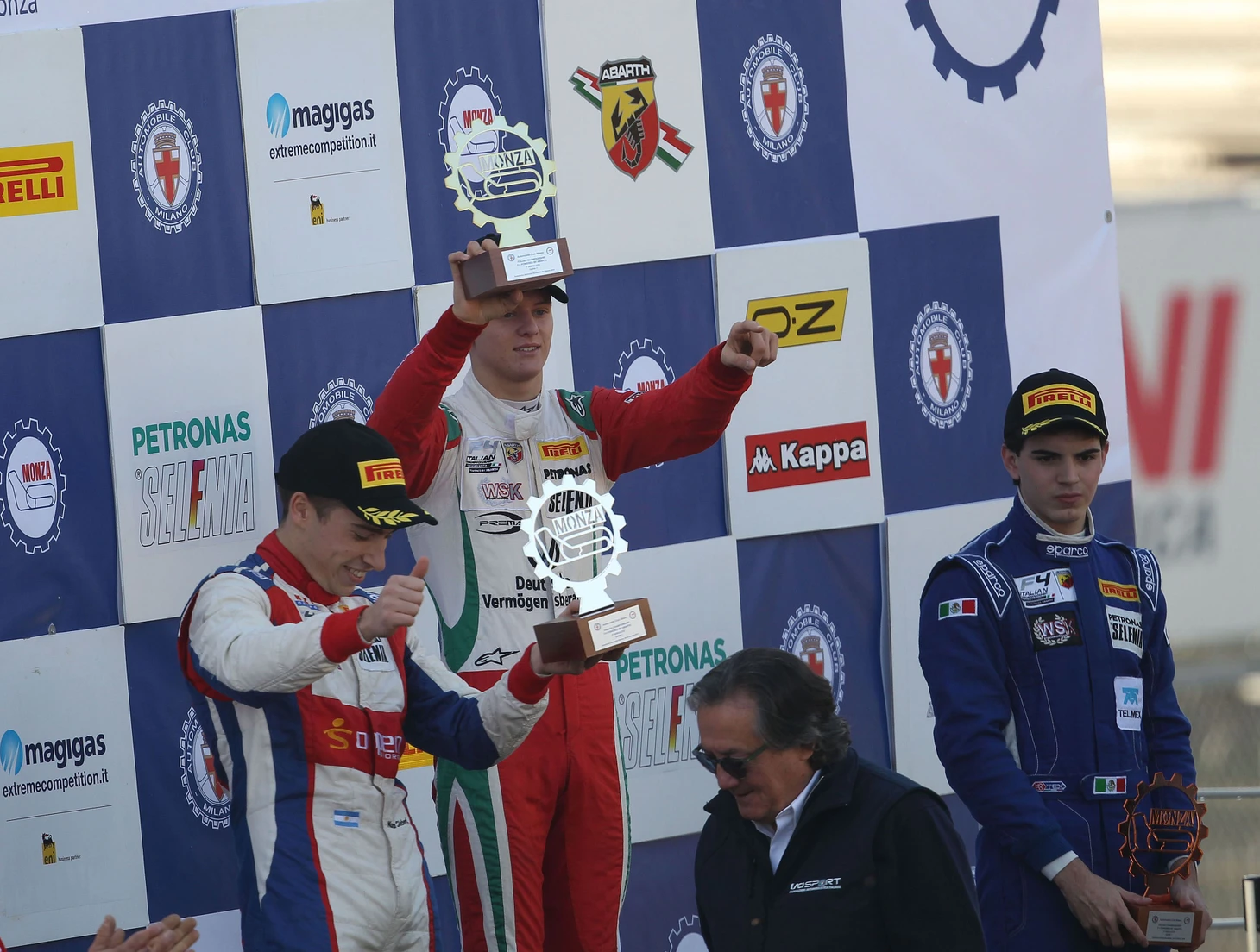f4