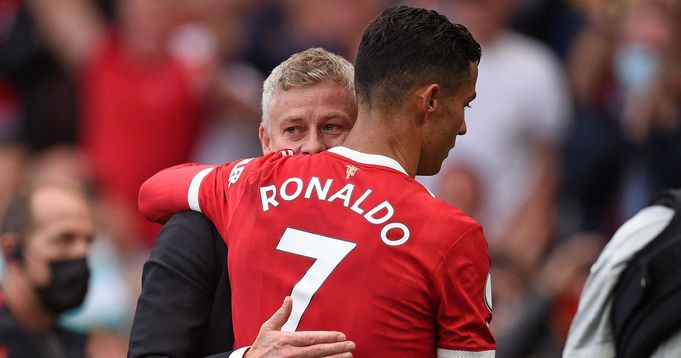 Криштиану Роналду, Манчестер Юнайтед, Эдинсон Кавани