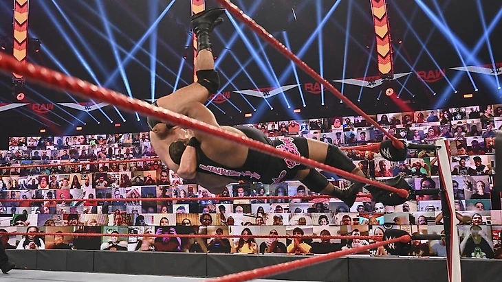 Обзор WWE Monday Night RAW 14.09.2020, изображение №22