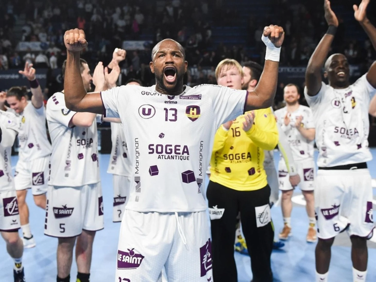 Лига чемпионов. Ничего, что могло удивить. У грани приличий, а где — и за ней…, изображение №2