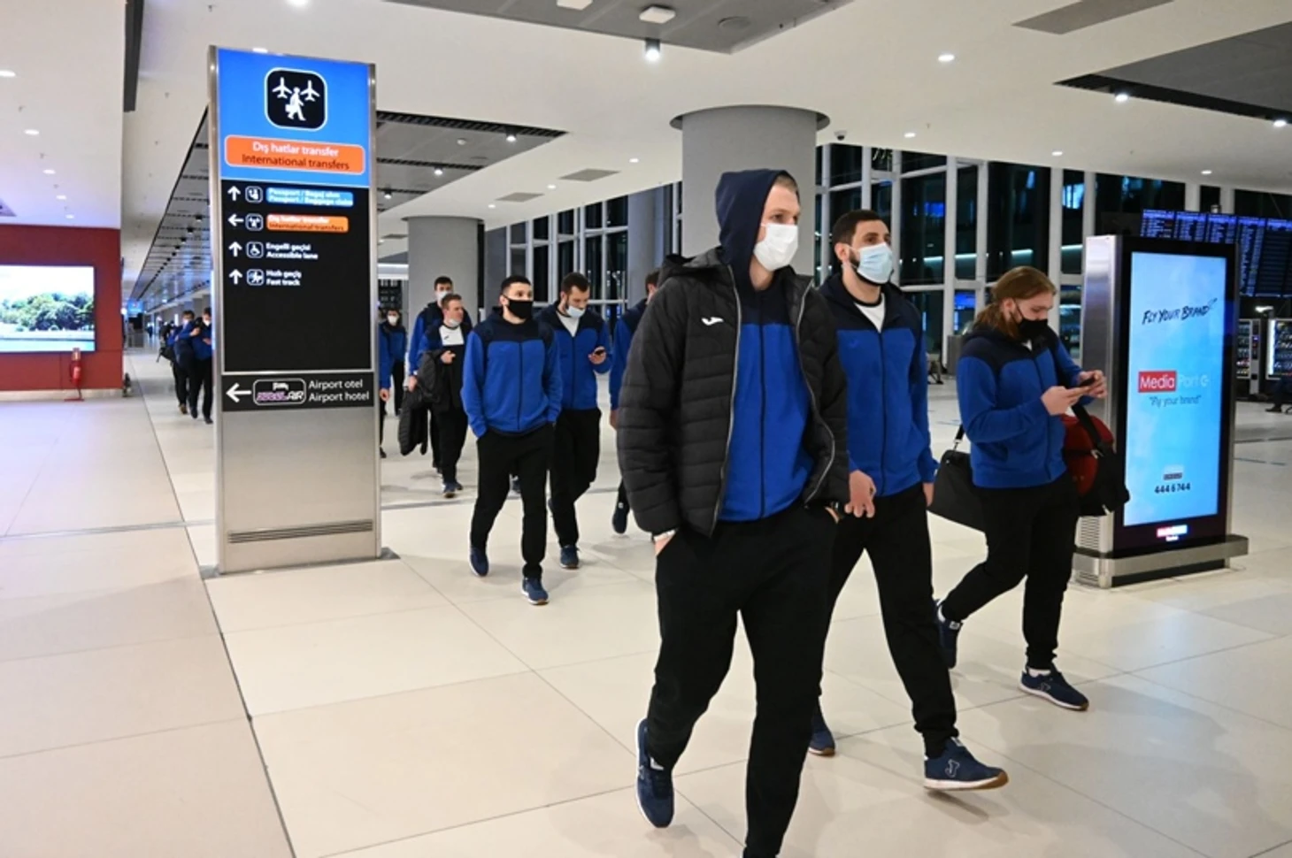 "Вся эта история с "командой ФГР" унизительна для нас". Россияне готовятся стартовать на ЧМ-2021, изображение №2