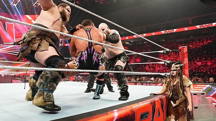 Обзор WWE Monday Night RAW 22.05.2023, изображение №12