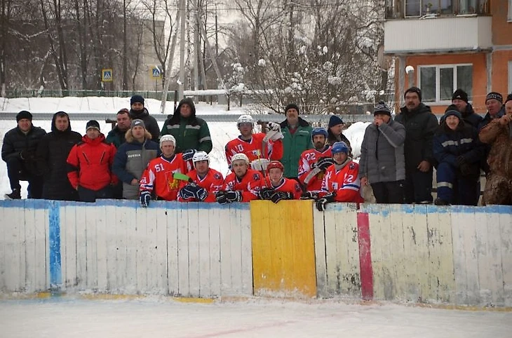 Фрагмент хоккейного матча в селе Раменки