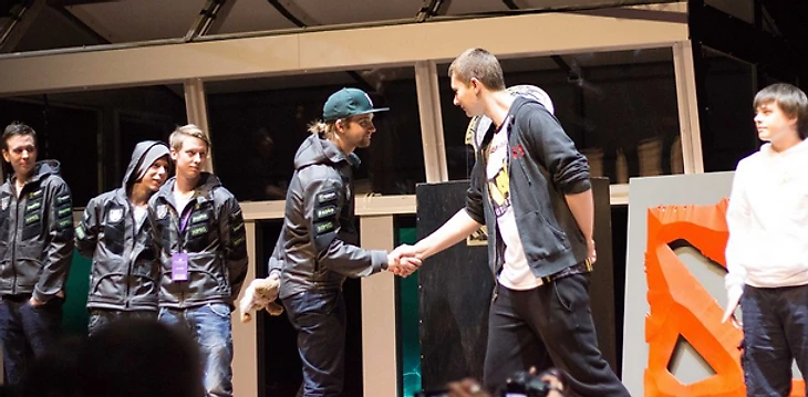 легендарный финал Na'Vi — Alliance на TI3