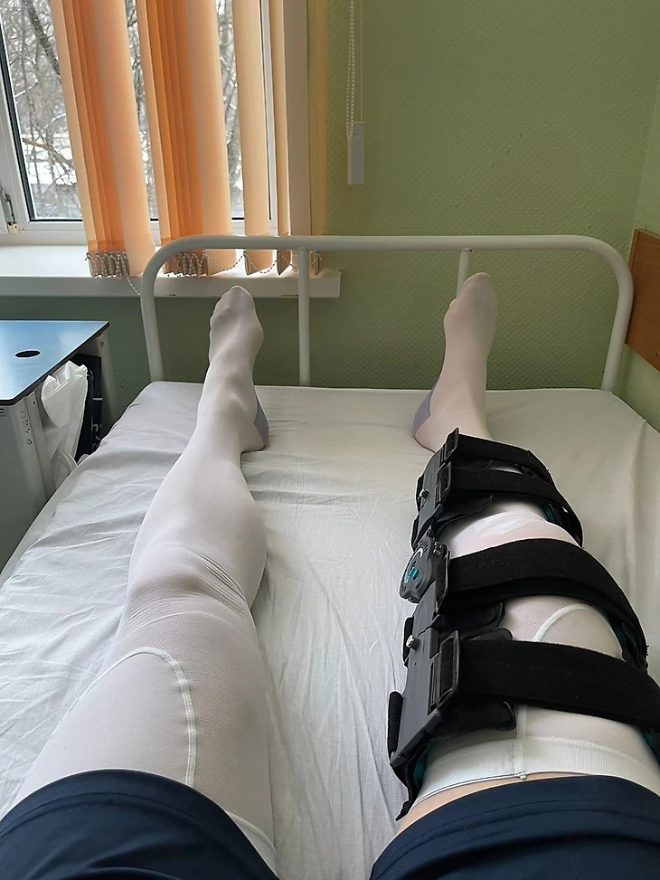 Olimpbet Суперлига. Александр Лысенко: "Увидел на игроках "Виктора" футболки — слезу вышибло…", изображение №2