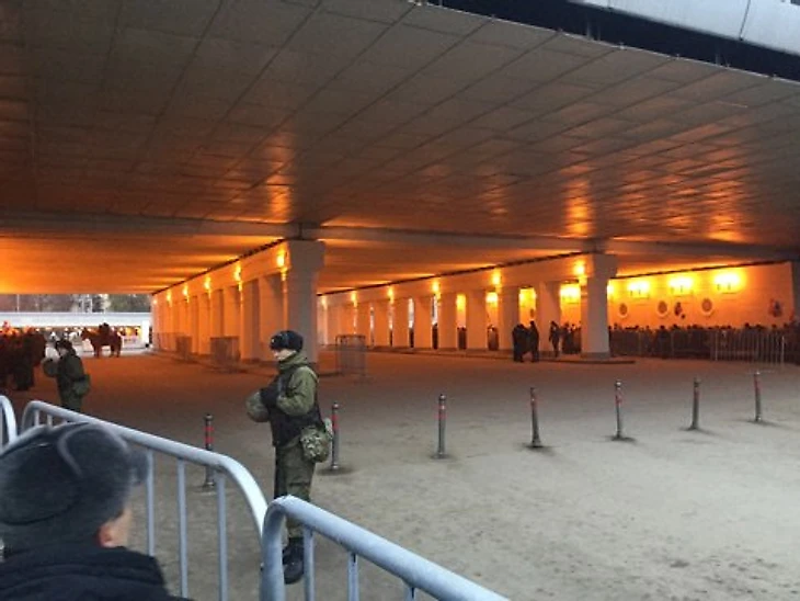 Проход к метро