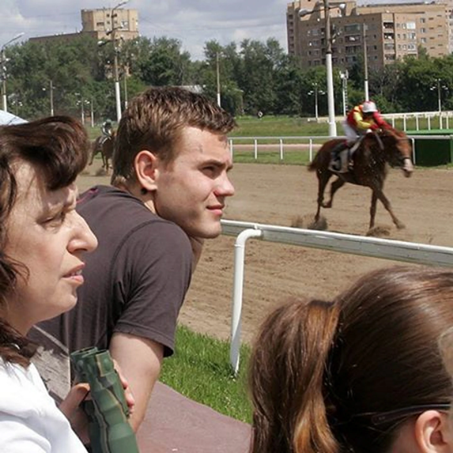 https://photobooth.cdn.sports.ru/preset/post/5/20/b90ab6e564ba9bfef20ddafb29c44.png