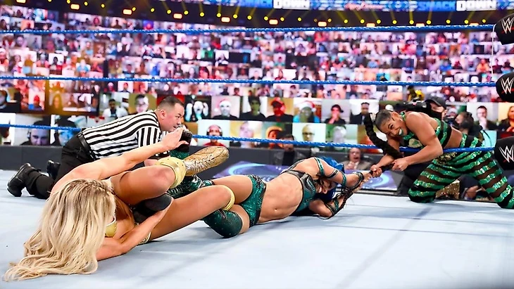 Обзор WWE Friday Night Smackdown — Merry Christmas 25.12.2020, изображение №5