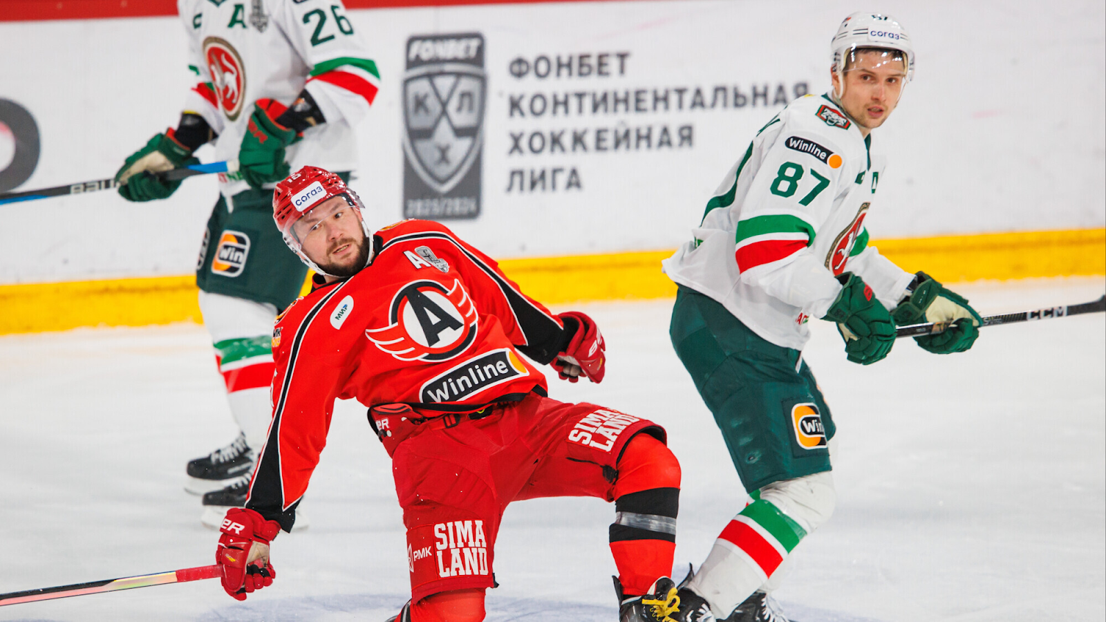 Фотография поста в ленте КХЛ: шансы «Автомобилиста» и «Ак Барса» на победу в матче регулярного чемпионата