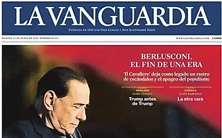 «Итальянская одержимость», «Человек, который соблазнил всю страну»: Берлускони в зарубежных газетах