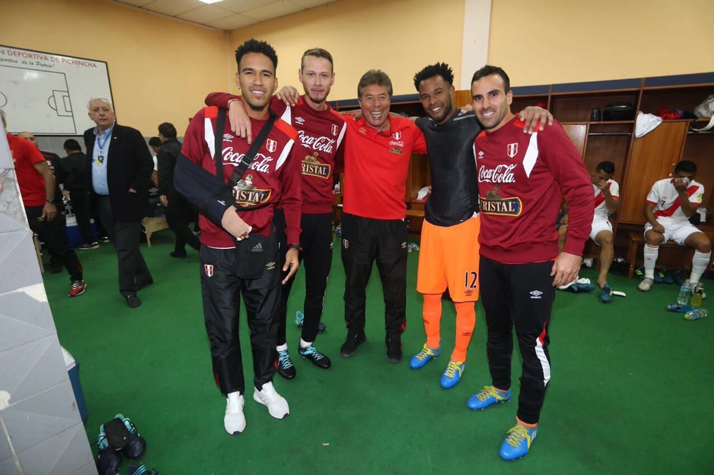 https://photobooth.cdn.sports.ru/preset/post/5/44/1f7c4fb3a4231bab5b58697a49bf9.jpeg