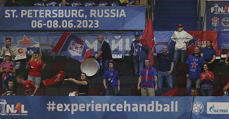 SEHA-Gazprom League. Битва талисманов и парашют для Попова. Как Питер встречал &quot;финал четырёх”, изображение №5