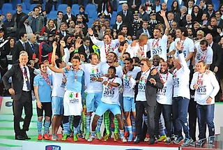 «Лацио» выпустит специальную форму, чтобы отпраздновать 10-летие победы в финале Кубка Италии над «Ромой»