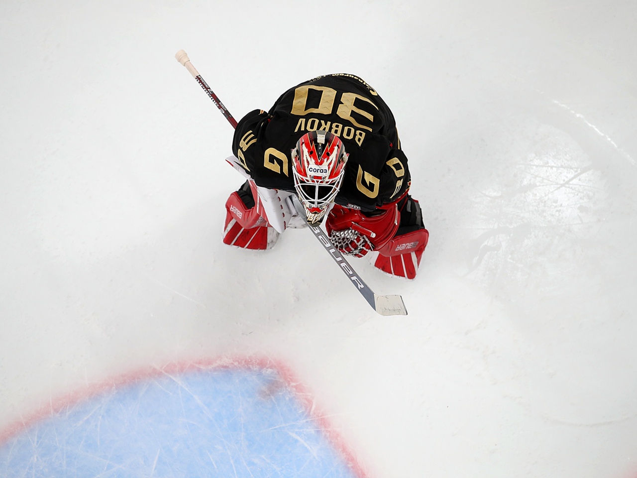 «Авангард» снова пропустил с центра площадки. У Бобкова уже второй такой гол в сезоне