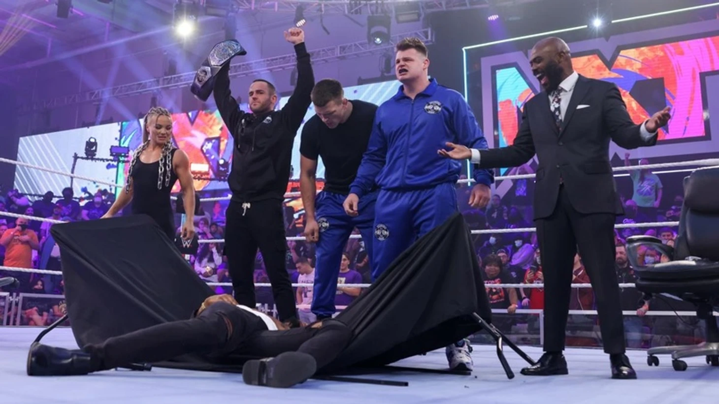 Обзор WWE NXT 2.0 28.12.2021, изображение №13