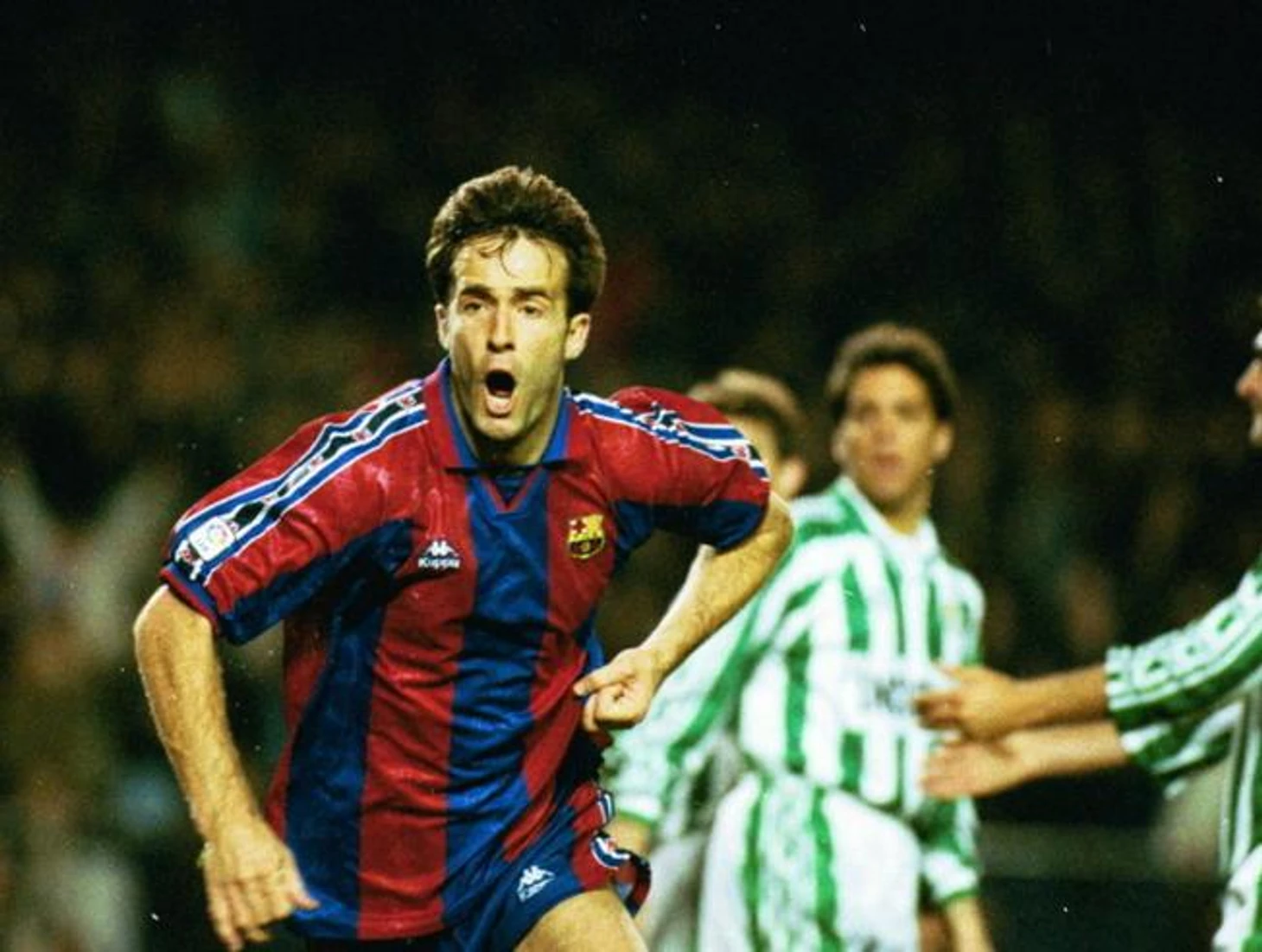 Meho Kodro, futbolista bosnio, jugaba como delantero centro.