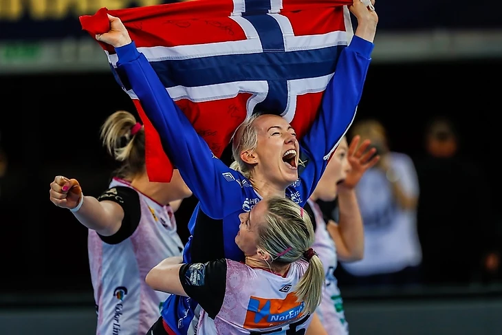 Лига чемпионов. "Гадюки" — на новенького. В этот май — ветры с севера, изображение №1