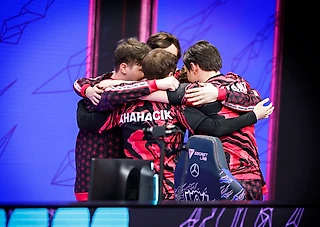 Unicorns of Love проиграли, но шансы на топ-16 все еще есть. Решающий матч – 30 сентября
